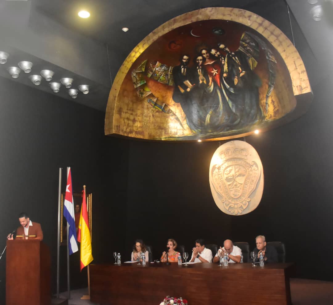 La Federación de Sociedades Españolas de Cuba entrega Reconocimiento Miguel de Cervantes y Saavedra