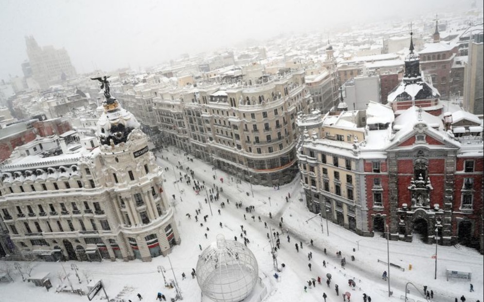 Madrid bajo la nieve el 9 de enero de 2021 debido a la borrasca de alto impacto Filomena. Foto: Yahoo News