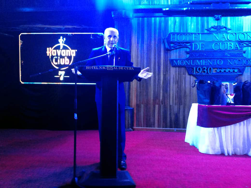 Sr. José Carlos de Santiago, presidente del Grupo Excelencias