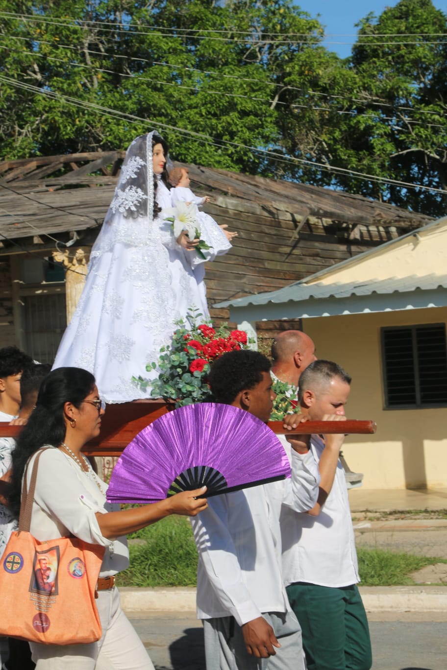  Tabacaleros cubanos honran a la Virgen de las Nieves de Mantua, Pinar del Río, Cuba
