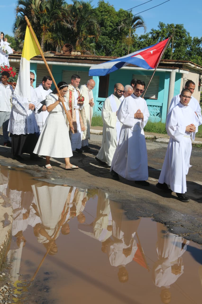  Tabacaleros cubanos honran a la Virgen de las Nieves de Mantua, Pinar del Río, Cuba