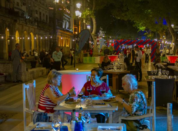 Cubanacán ofrece Gran Cena por primera vez en el Paseo del Prado