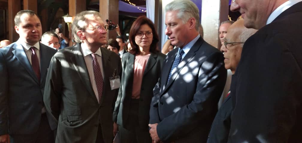 Miguel Díaz-Canel, presidente de Cuba, conversó con empresarios rusos.