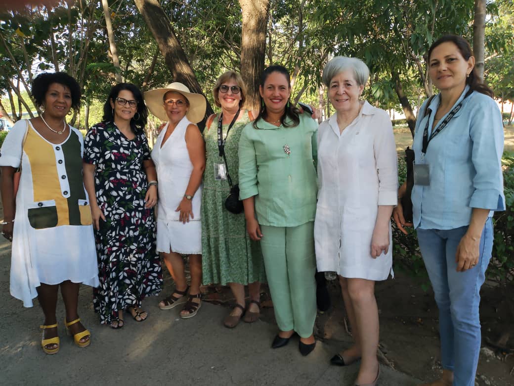 Maestras roneras de Cuba