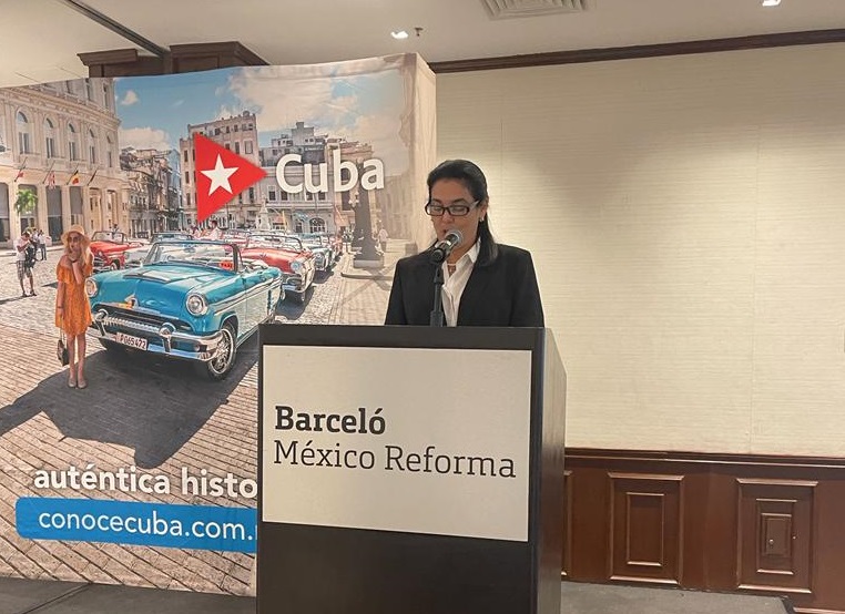 Xonia Beltrán presenta la campaña Cuba Única en la Ciudad de México.