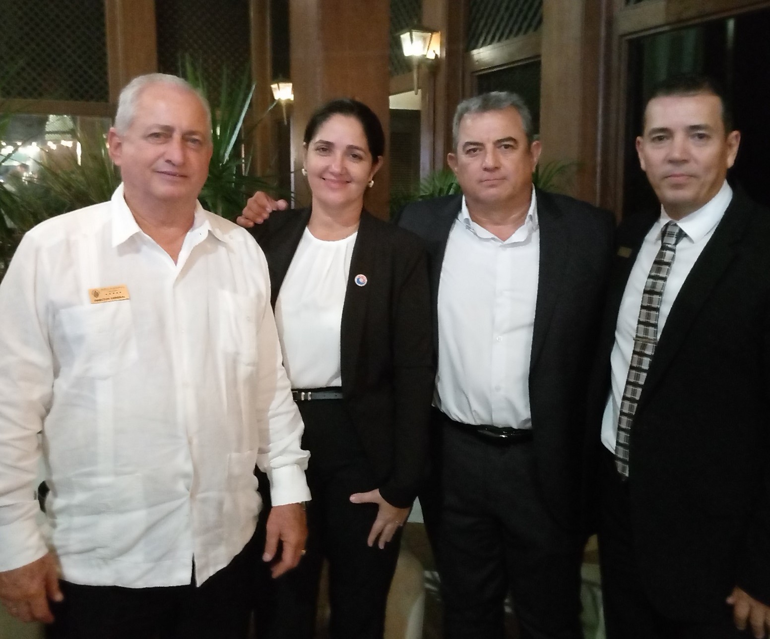De izquierda a derecha: Luis Miguel Díaz Sánchez, director del Hotel Nacional de Cuba; Gipsy Hernández Perdomo, presidenta del Grupo Hotelero Cubanacan; Jorge Alberto García, viceministro primero de Turismo; y Jesús Pérez Balsa, presidente del Grupo Hotelero Gran Caribe.