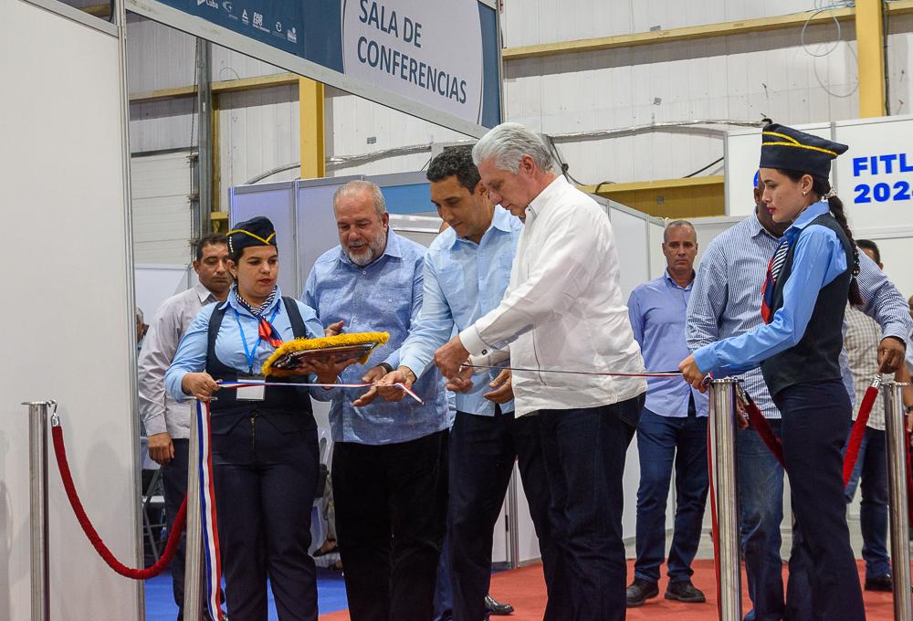 Presidente cubano Miguel Díaz-Canel y primer ministo Manuel Marrero, inauguran la Feria Internacional de Transporte y Logística 2024.