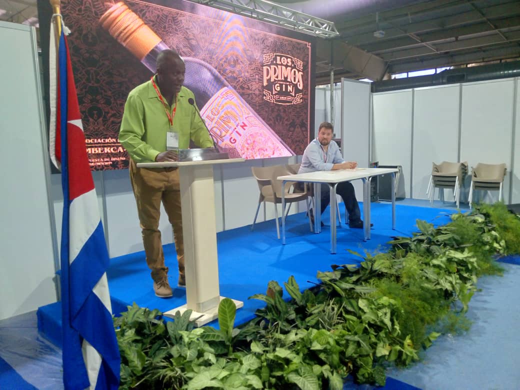 La primera ginebra cubana no podía faltar en Alimentos Cuba 2024