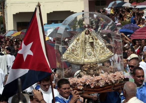 la-virgen-en-madruga_ismael-francisco (foto radio cubana)