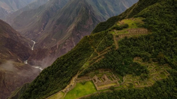 CHOQUEQUIRAO, PERÚ