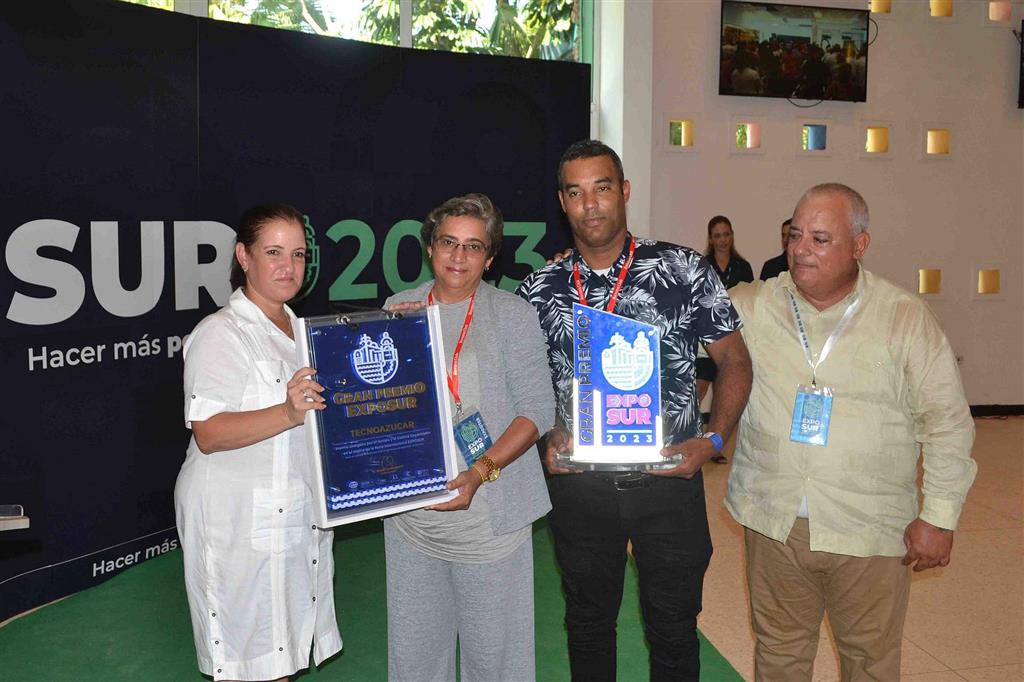 Premios en Exposur 2023 foto PL