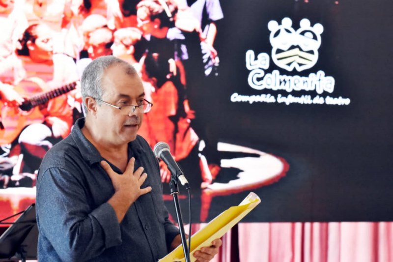 “Tin” Cremata pronuncia su discurso de agradecimiento