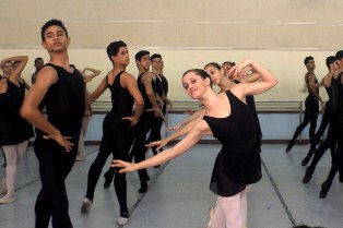 Academias de ballet de 15 países intercambian en Cuba