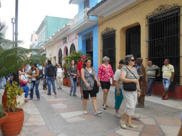 Los norteamericanos que viajan solos prefieren a Cuba