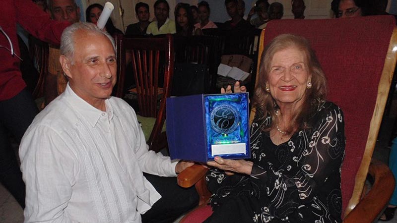 Grupo Excelencias lamenta fallecimiento de Carilda Oliver