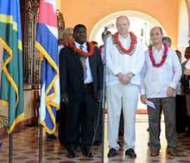 Cuba e Islas Salomón analizan cooperación bilateral