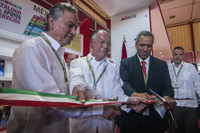 Antonio Luis Carricarte junto a Juan José Bremer y Mario Chacón cortaron la cinta que dejó inaugurado el pabellón ProMéxico está interesado en avanzar en relaciones con Cuba