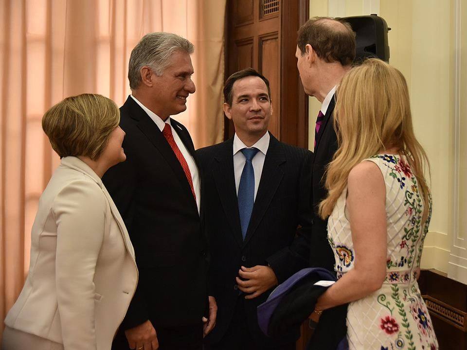 Congresista de EE.UU. pide apoyo para abrir mercados con Cuba