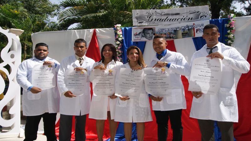 La Habana recibe más de 500 nuevos profesionales de la Salud
