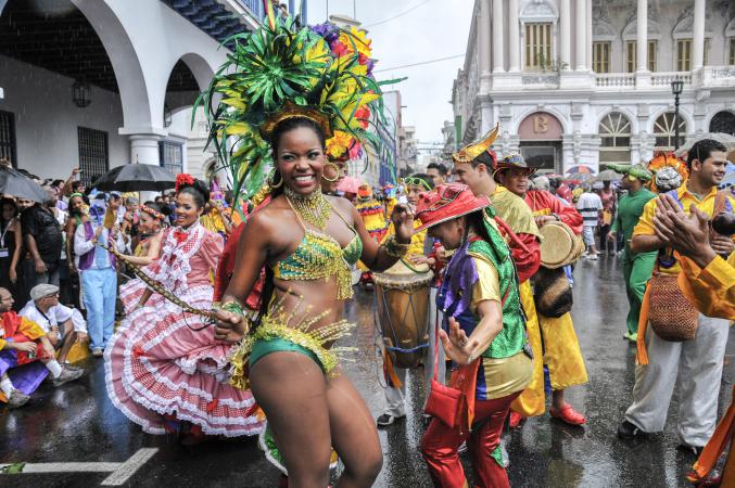 Fiesta del Fuego matiza con su sortilegio a Santiago de Cuba 