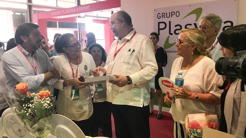 Ministro cubano visitó pabellones de España en FIHAV 2018