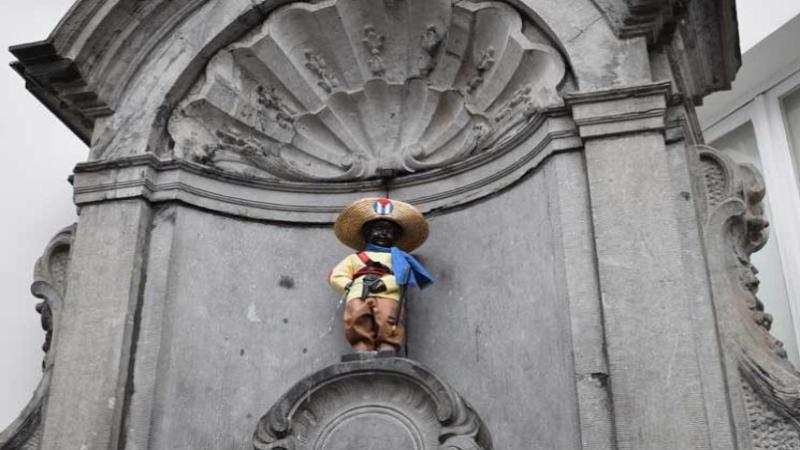 El Manneken Pis se viste de Elpidio Valdés en honor a Cuba