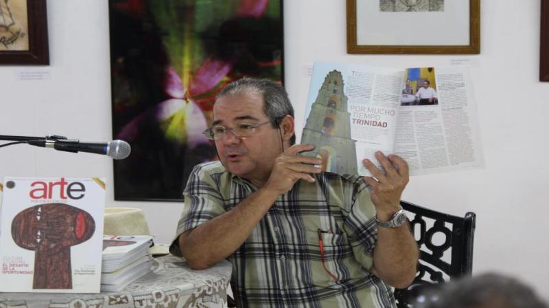 Presentan revista Arte por Excelencias en Sancti Spíritus 