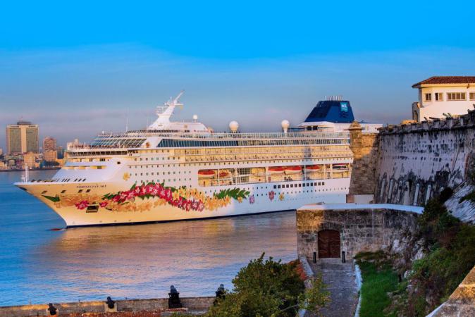 Presidente de Norwegian Cruise cree beneficiosas nuevas reglas para viajar a Cuba
