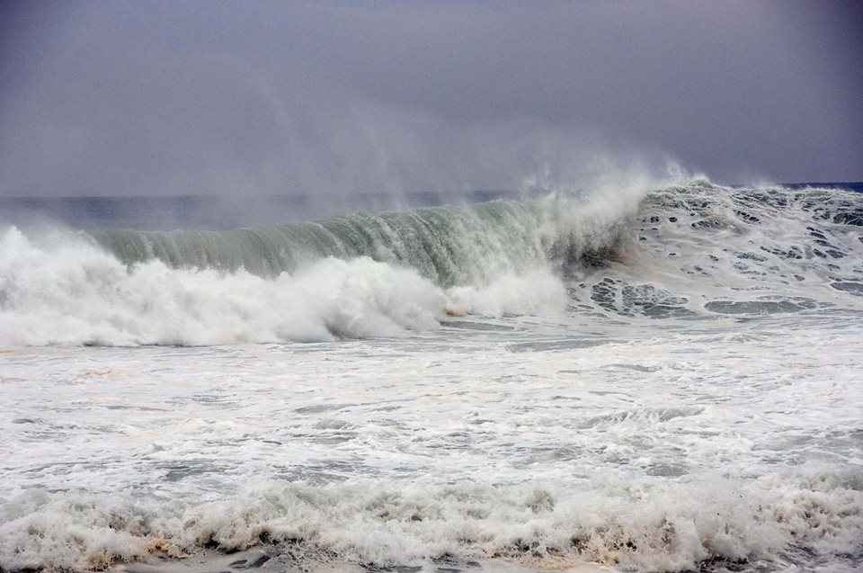 Matthew se siente ya con fuerza en el oriente de Cuba