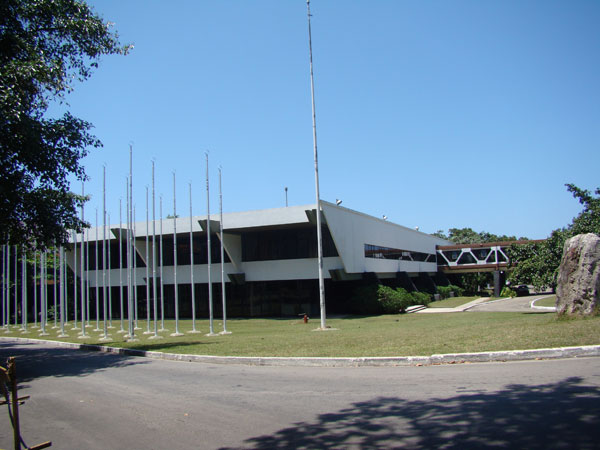 Celebrará Cuba I Convención de Comercio en 2017