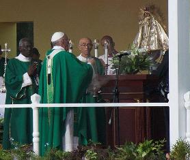 Primera Misa del Papa Francisco a Cuba, en la Plaza de la Revolución de La Habana. Foto: Ferval Papa Francisco resalta positivo acercamiento entre Cuba y Estados Unidos