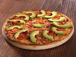 Pizza cubana con aguacate La pizza: Tan cubana como el congrí