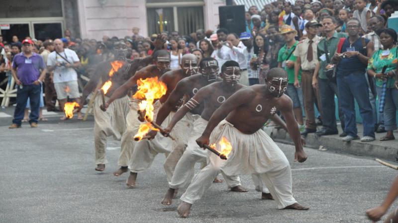 Abel Prieto: Fiesta del Fuego es monumento al amor entre la gente