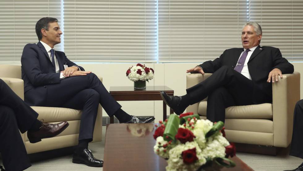 Reunión en Nueva York entre Pedro Sánchez (I) y Miguel Díaz-Canel. Presidente español visitará Cuba el 22 y 23 de noviembre