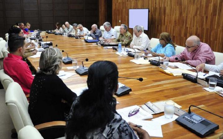 Comisión parlamentaria analiza reformas en Carta Magna cubana