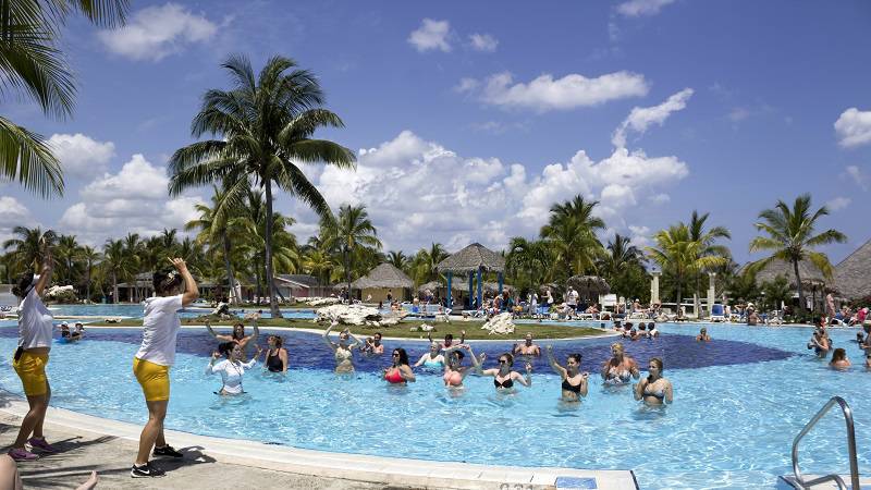 Advierte FMI sobre impacto de liberalización del turismo de EE.UU. a Cuba