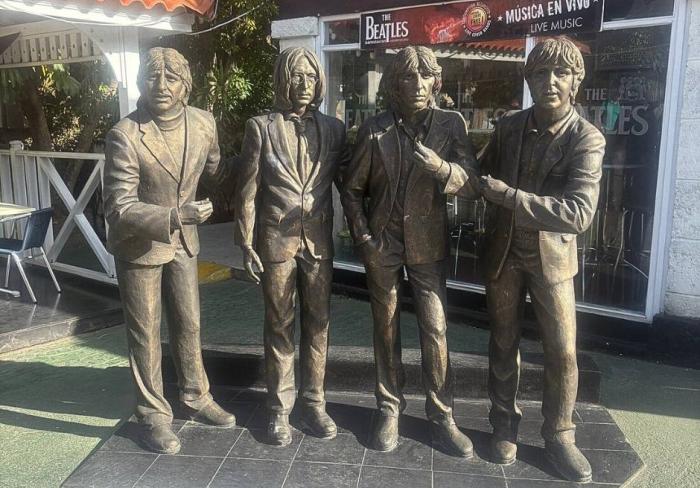 Los Beatles