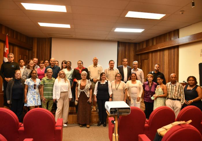 Presentan la XX Convención y Feria Internacional Informática 2026