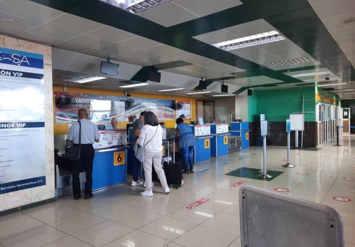 Retoman operaciones aéreas aeropuertos en el oriente de Cuba