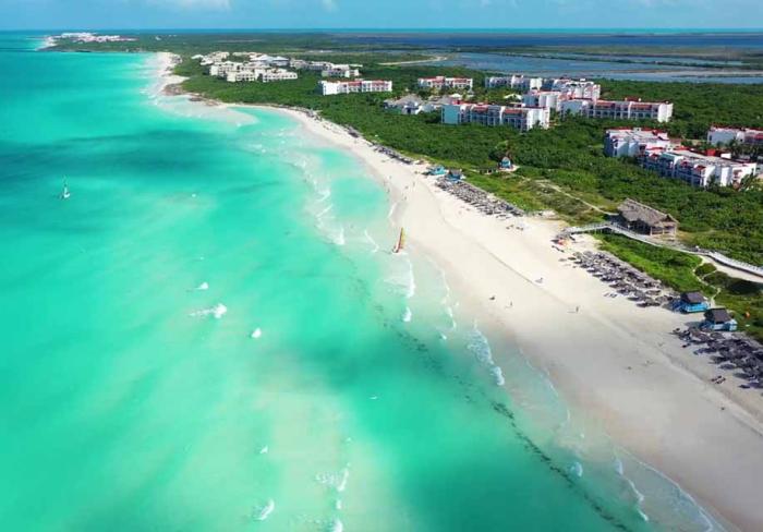 Cayo Santa María revive los años 90 con un festival inolvidable