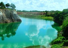 El encanto del Lago Azul de Manatí en Las Tunas