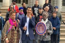Concejales de New York llaman a levantar el bloqueo