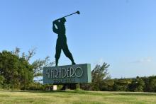 Cubano brilla en el XIII Gran Torneo de Golf de Varadero