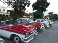 Autos antiguos en Santiago de Cuba: Un viaje a través del tiempo  