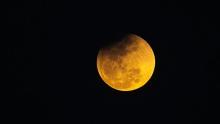 Eclipse lunar