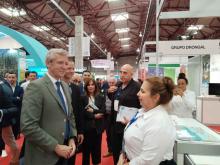 Presidente de Galicia resalta la belleza de Cuba en Turexpo de Silleda