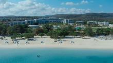 Gran Muthu Almirante Beach