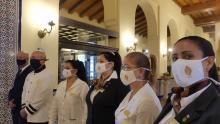 Trabajadores del turismo en Cuba