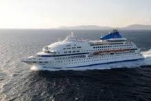 Pasajeros de crucero Celestyal Crystal visitan Santiago de Cuba