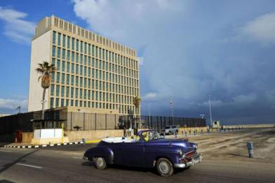 Estados Unidos cierra oficina de USCIS en Cuba